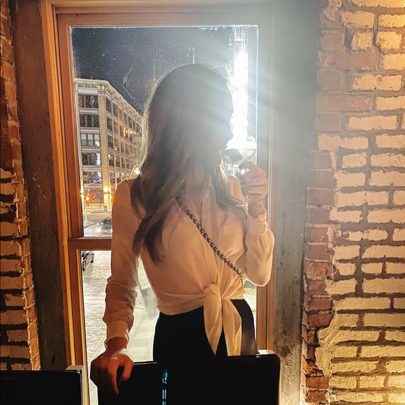 Meet your Posher, MyTorontoCloset - Picture 1 of 1